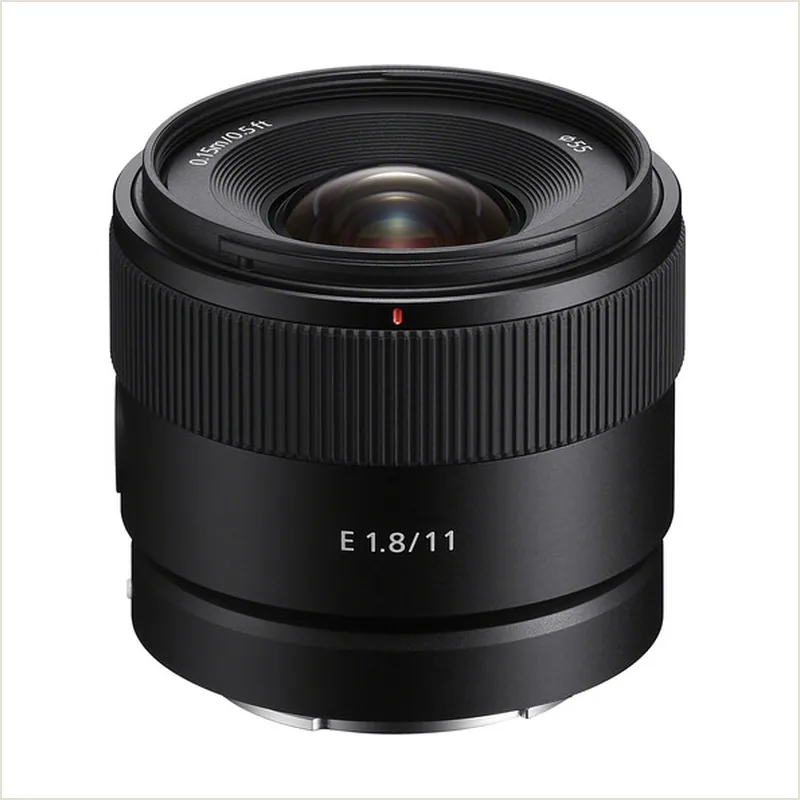 Объектив Sony E 11mm f/1.8 (SEL11F18)